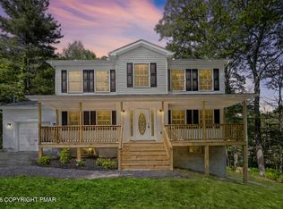 8321 Utopia Ln, East Stroudsburg, PA 18302