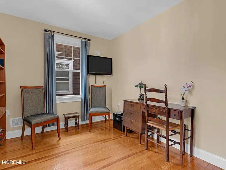 115 Grassmere Ave — Photo 20