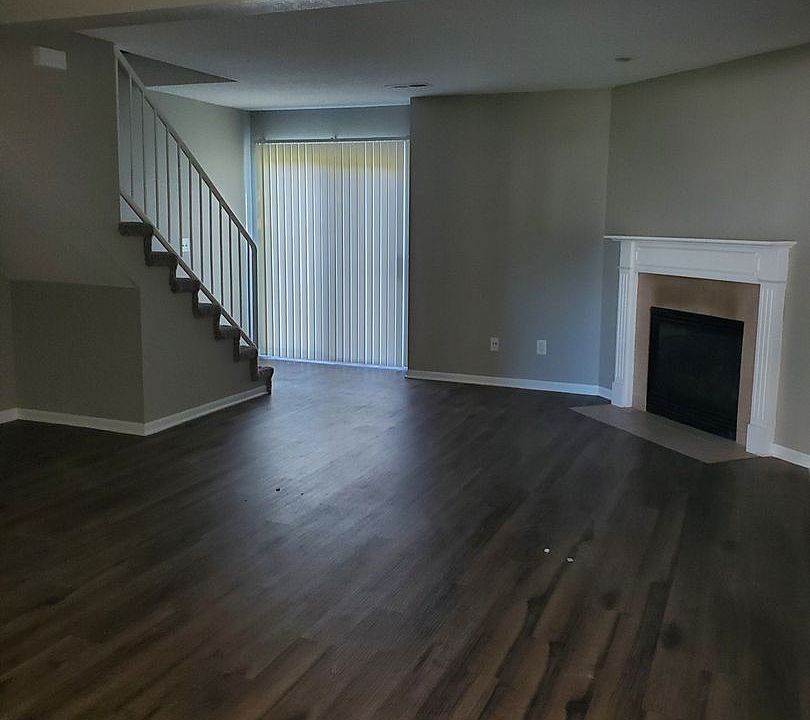 2nd image of 115 Cambridge Meadows Dr