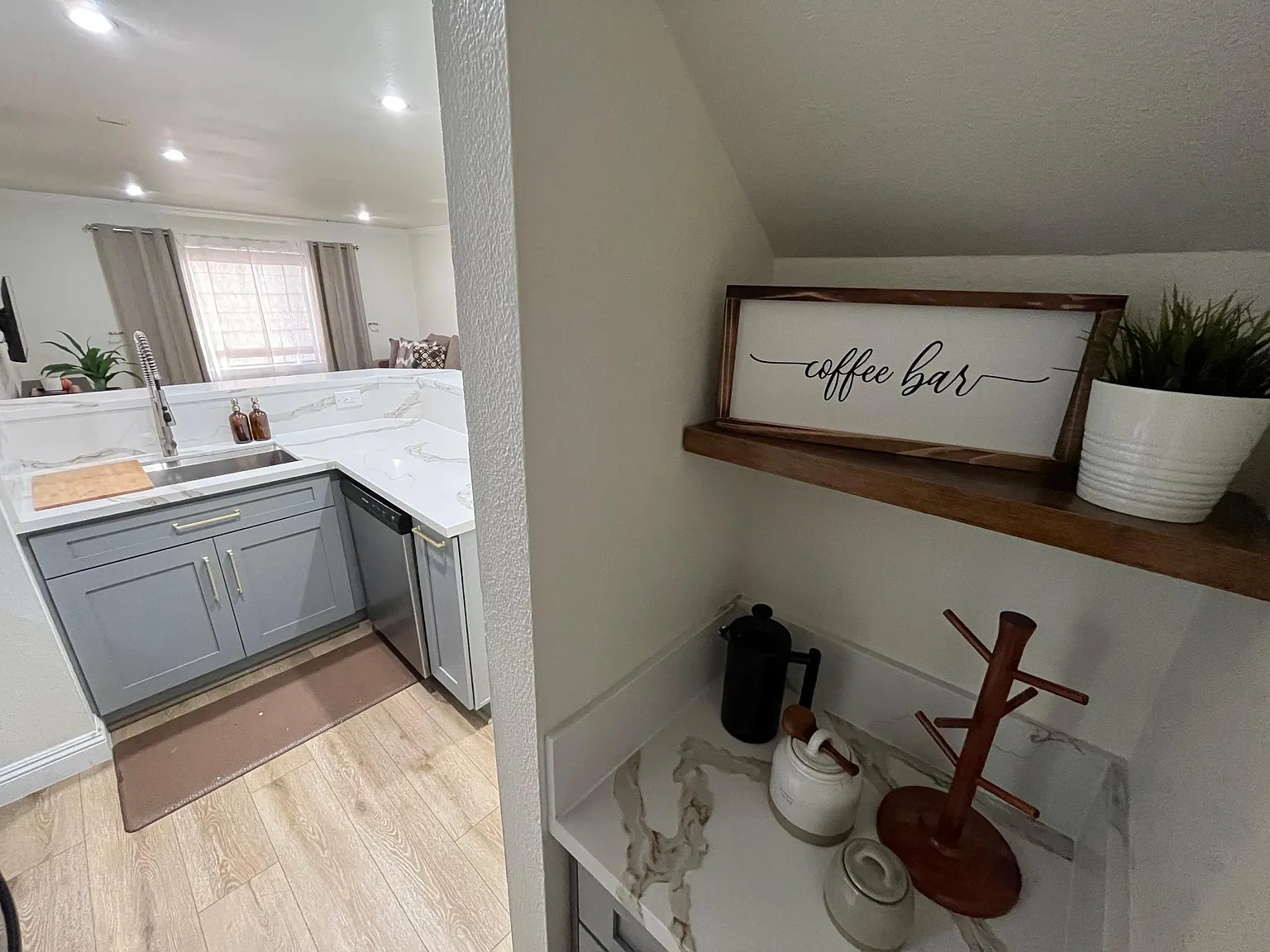 5224 Denny Ave — Photo 3