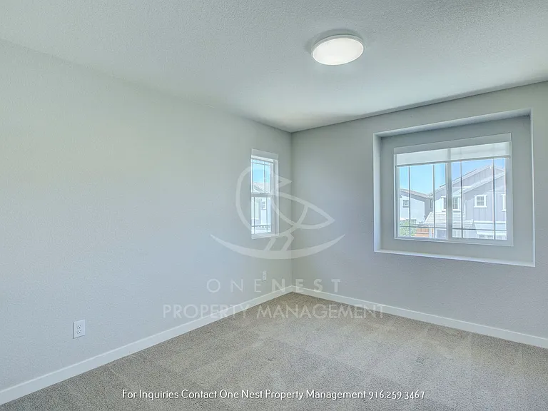 968 Franklin St — Photo 22