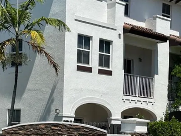 8900 NW 97th Ave #1, Miami, FL 33178