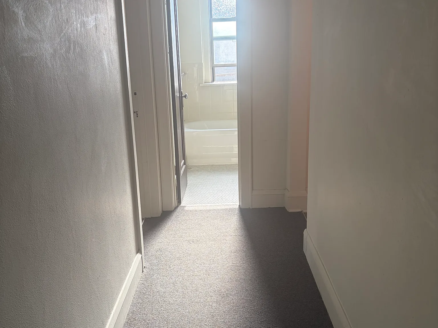 2 bed, 750 sqft, $1,200 — Photo 4