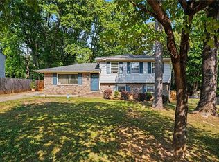 6260 Crestview Ln, Forest Park, GA 30297
