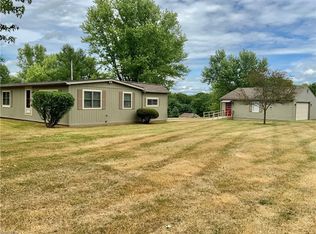 2274 Pine St NW, Carrollton, OH 44615