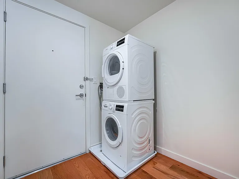 333 Newark Ave #501 — Photo 3
