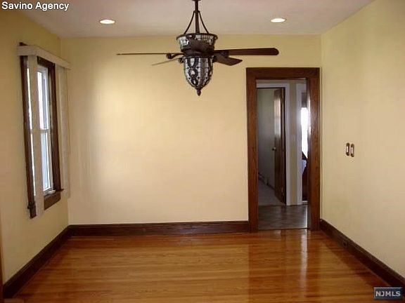 5th image of 631 Ten Eyck Ave