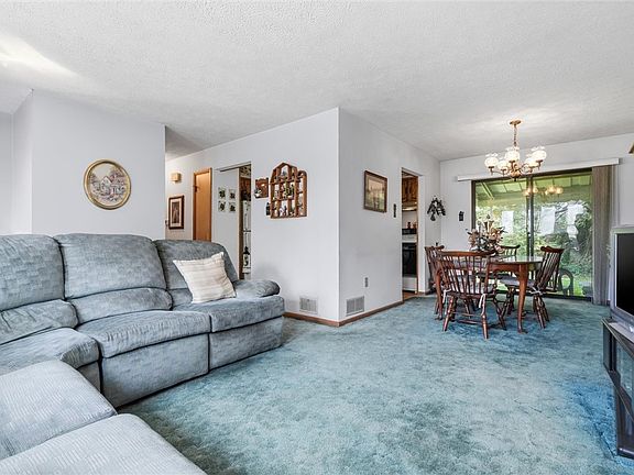 4th image of 878 4th St