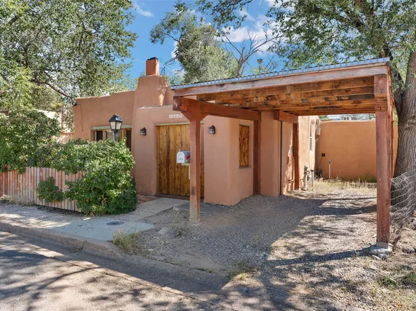 1618 Brae St, Santa Fe, NM 87505