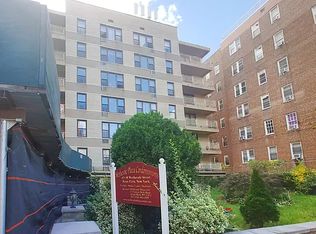 65-50 Wetherole St #2H, Rego Park, NY 11374
