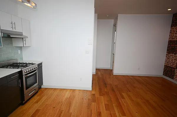 Rented by EXR | media 8