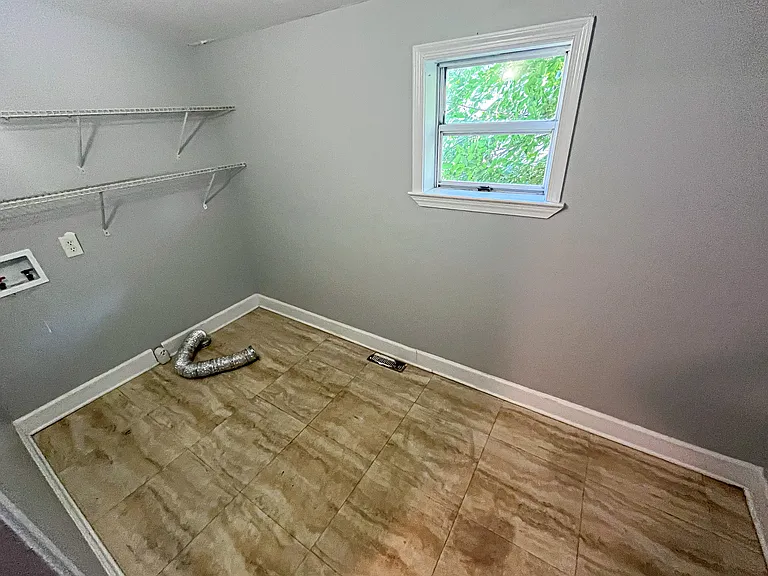 2905 Trent St — Photo 18