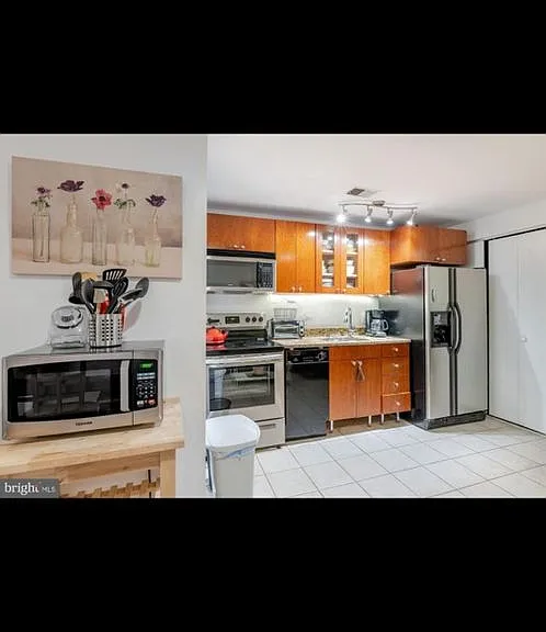 1835 Mintwood Pl NW #B — Photo 5
