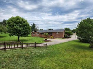 425 S Dogwood Dr, Berea, KY 40403
