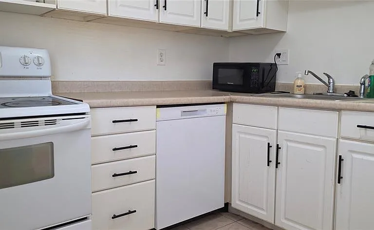 1504 Virginia Ave #105 — Photo 7