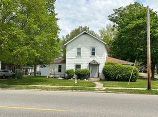 121 S 3rd St #3, Niles, MI 49120