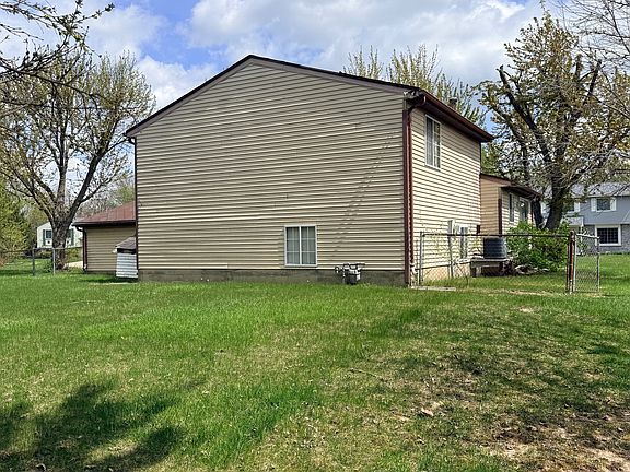 3rd image of 8230 Autumn Mill Ln