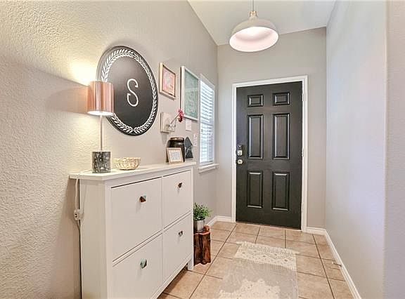 5th image of 1728 Goodwin Dr