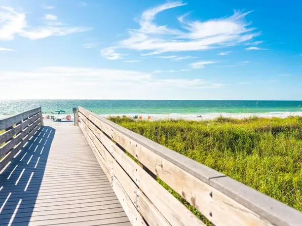 2436 Duncan Dr, Largo, FL 33770