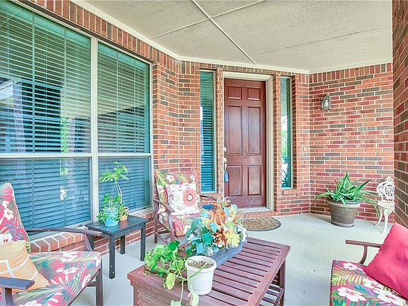 3rd image of 1219 Newcastle St