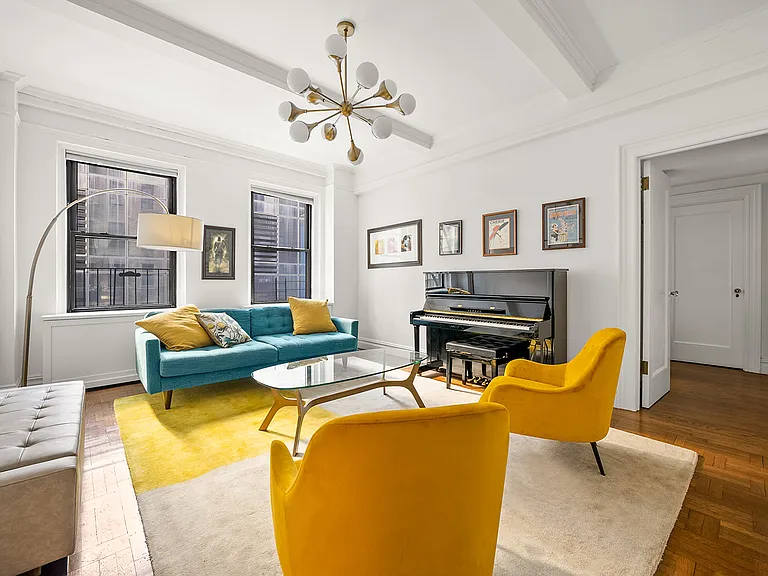 152 W 58th St #6CD — Photo 1