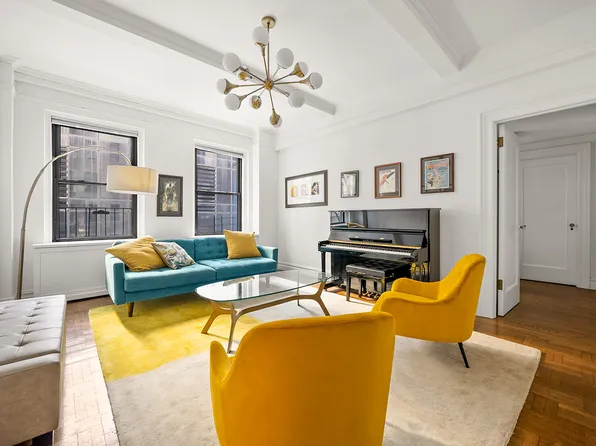 152 W 58th St #6CD, New York, NY 10019