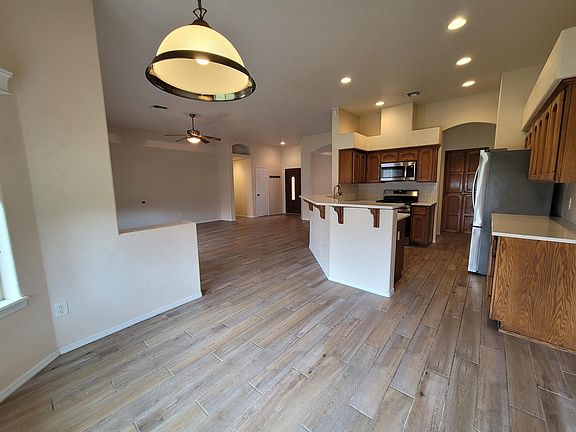 3rd image of 10618 E 37th Pl
