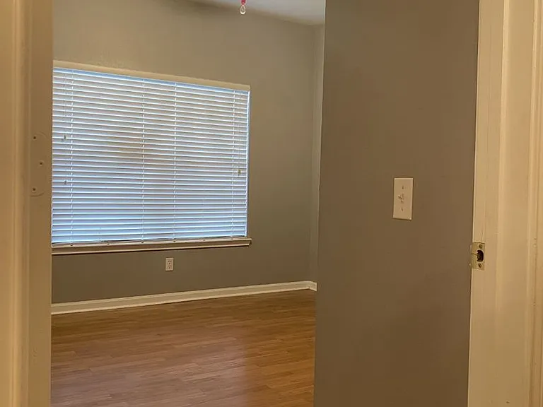 447 W Longleaf Dr #404 — Photo 5