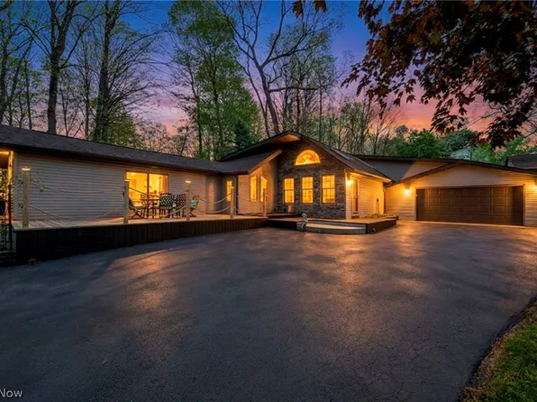 1361 Main St, Lakemore, OH 44250