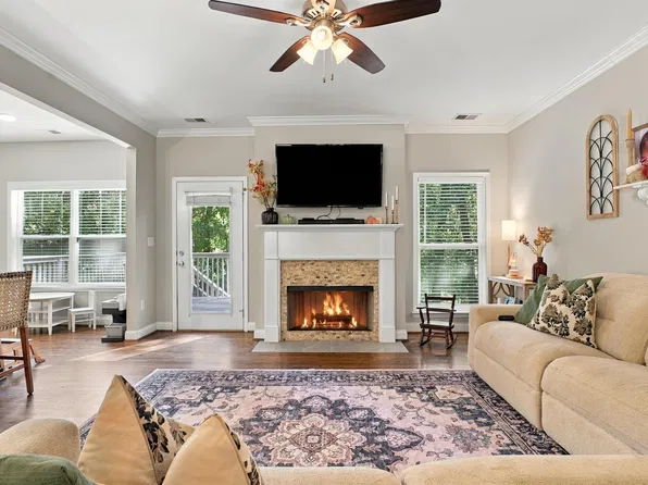1115 Dearing Downs Dr, Helena, AL 35080