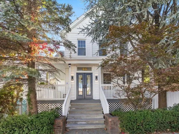 46 Garden Place image 1 of 34