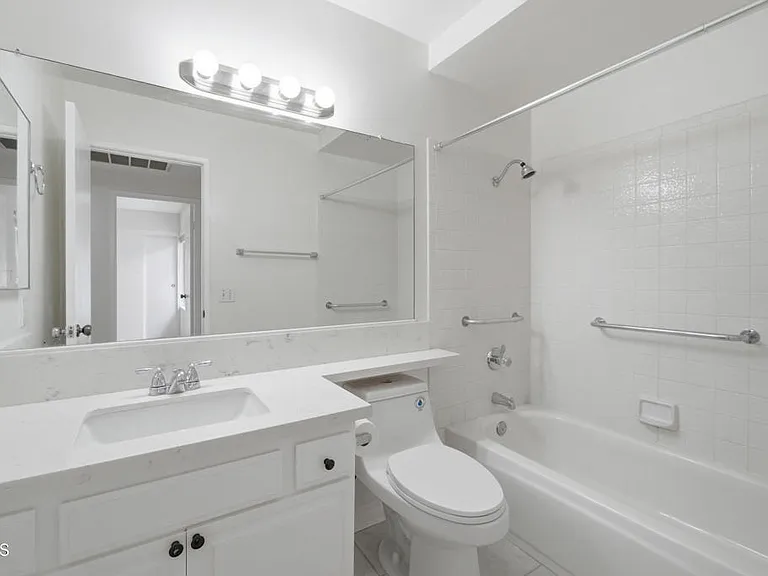 9026 Feather St — Photo 30