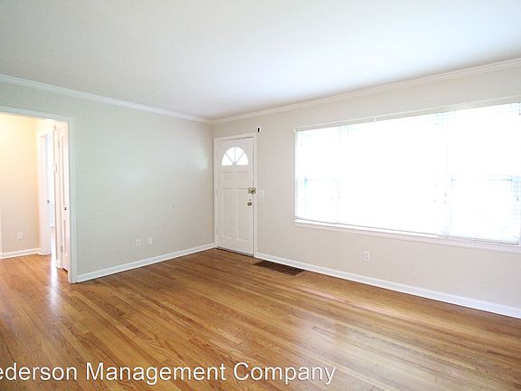 4th image of 5527 Ash Dr
