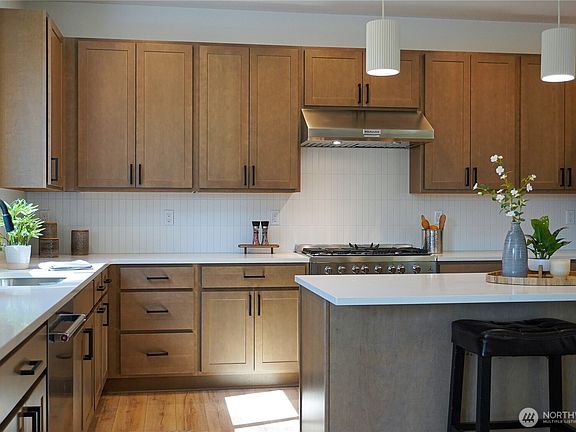 4th image of 10675 SE 170th Place