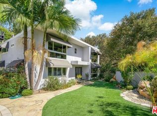 1068 Casiano Rd, Los Angeles, CA 90049