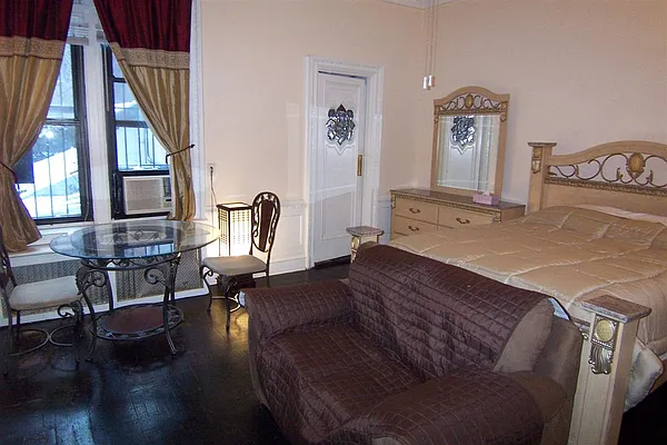 Rented by Susan Finkel, LREB | media 35