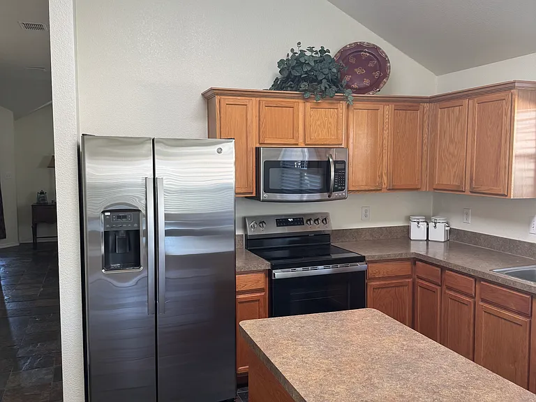 2053 Clear Creek Dr — Photo 34
