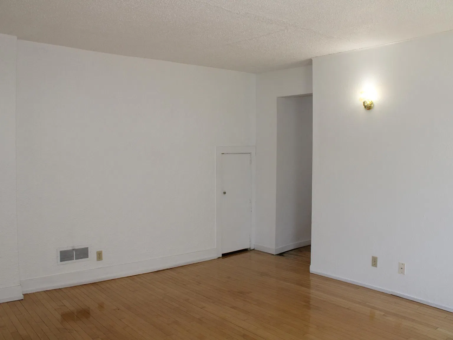 3 bed, $1,125 — Photo 3