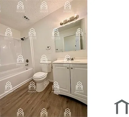 101 N Bugle Dr — Photo 5
