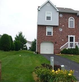 1st image of 709 Bruton