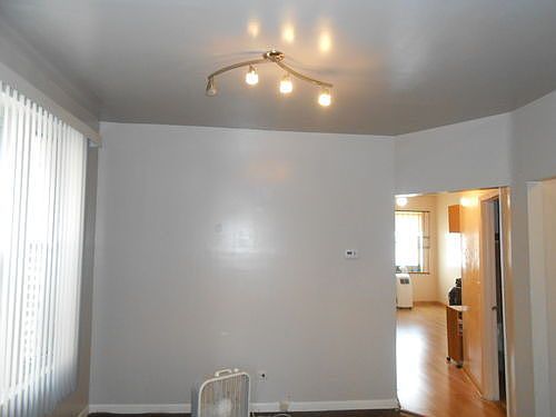 5th image of 7348 S Blackstone Ave