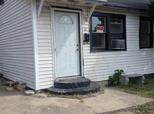 111 E Dubail Ave, South Bend, IN 46613