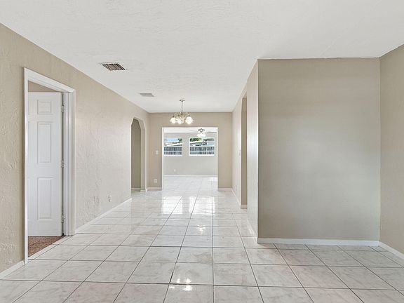 3rd image of 1531 NW 41st Court