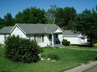 711 W Elm St, Saint Marys, KS 66536