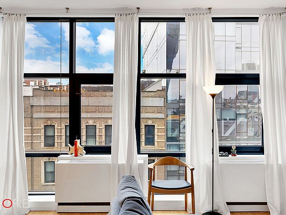 4th image of 105 Norfolk St APT 7C