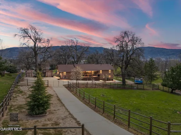 29210 Greenwater Dr, Tehachapi, CA 93561