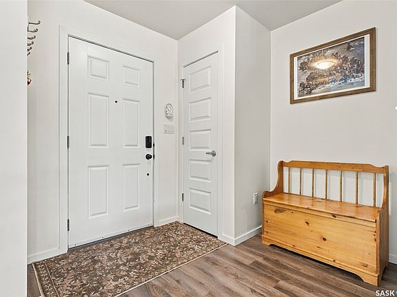 4th image of 4126 Brighton Circle