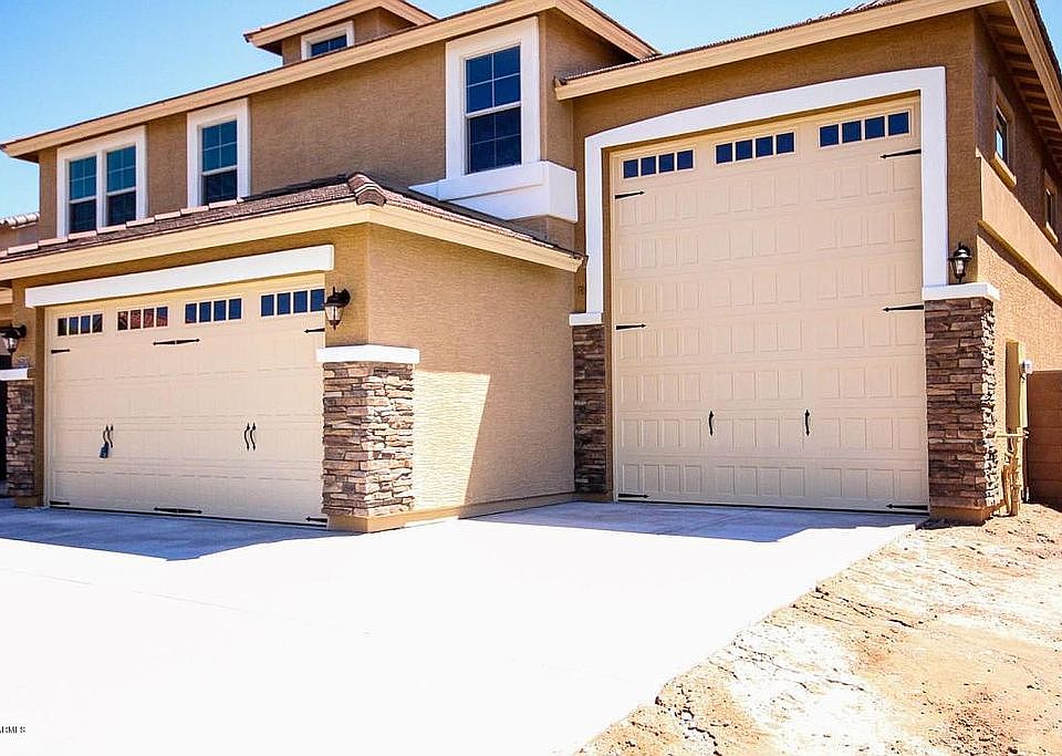 2nd image of 8220 W Rock Springs Dr