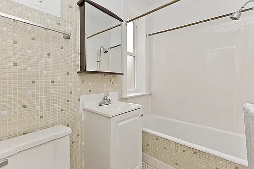 2022 W Fargo Ave #3 Photo 1