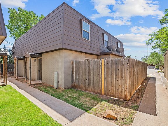2nd image of 4206 17th St #7